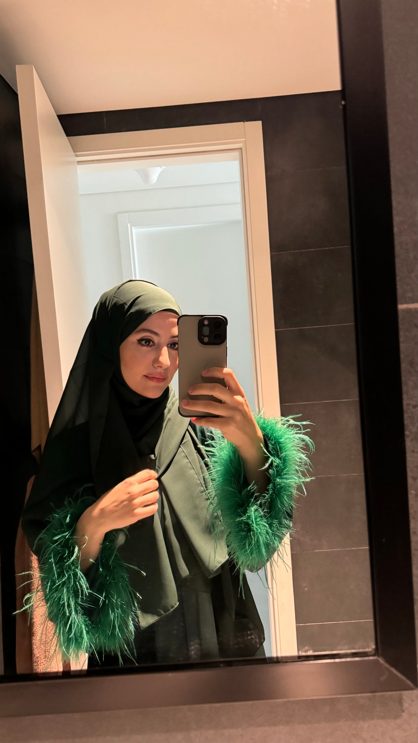 Emerald Green abayah with fur on the sleeve