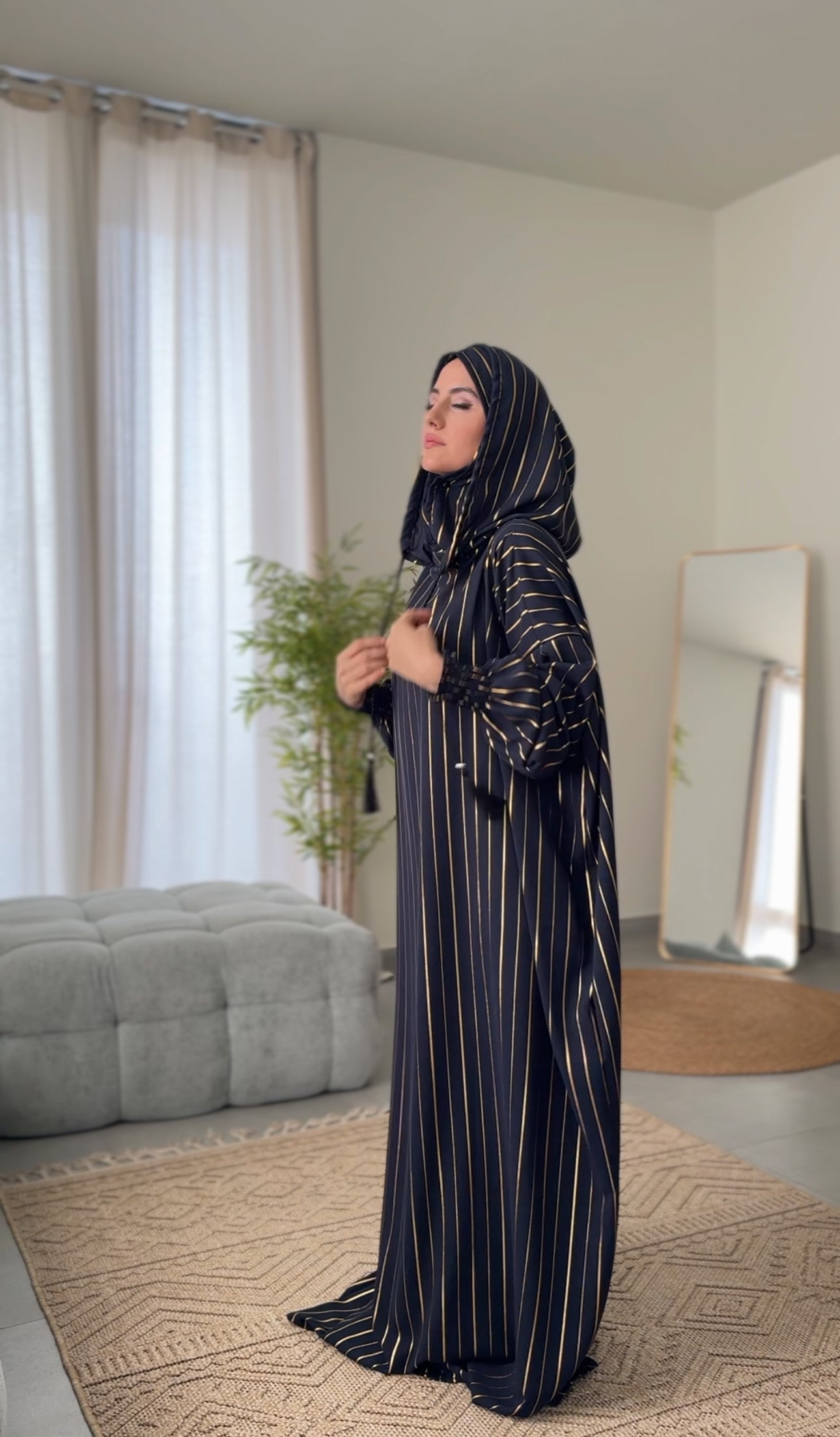 Navy burqa with thin gold vertical lines