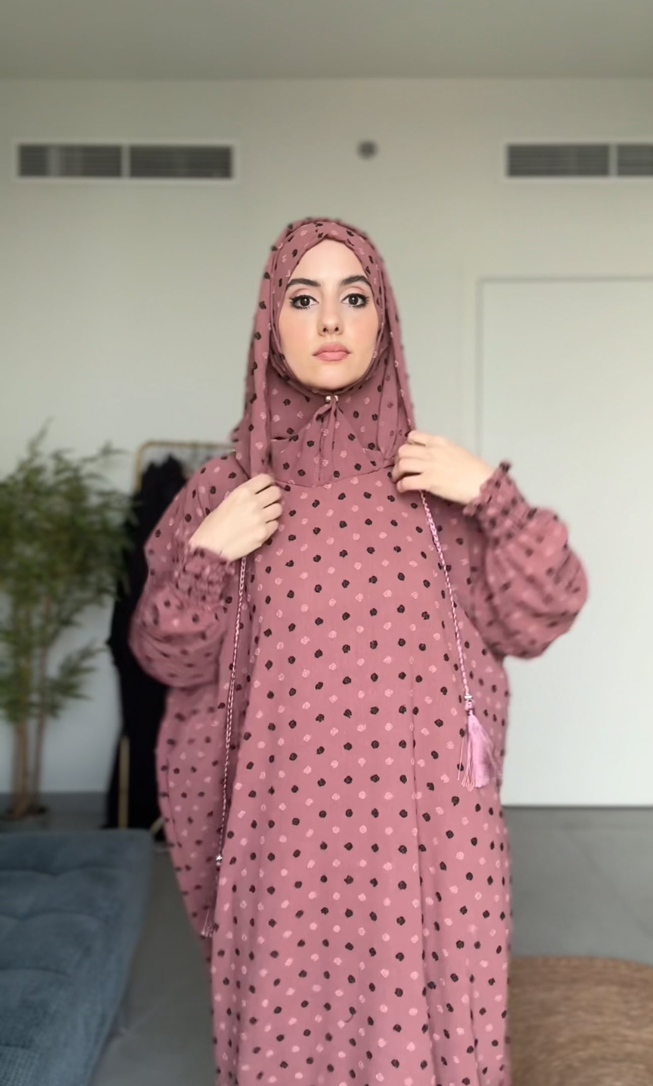 Charisma Coral burqa with black dots