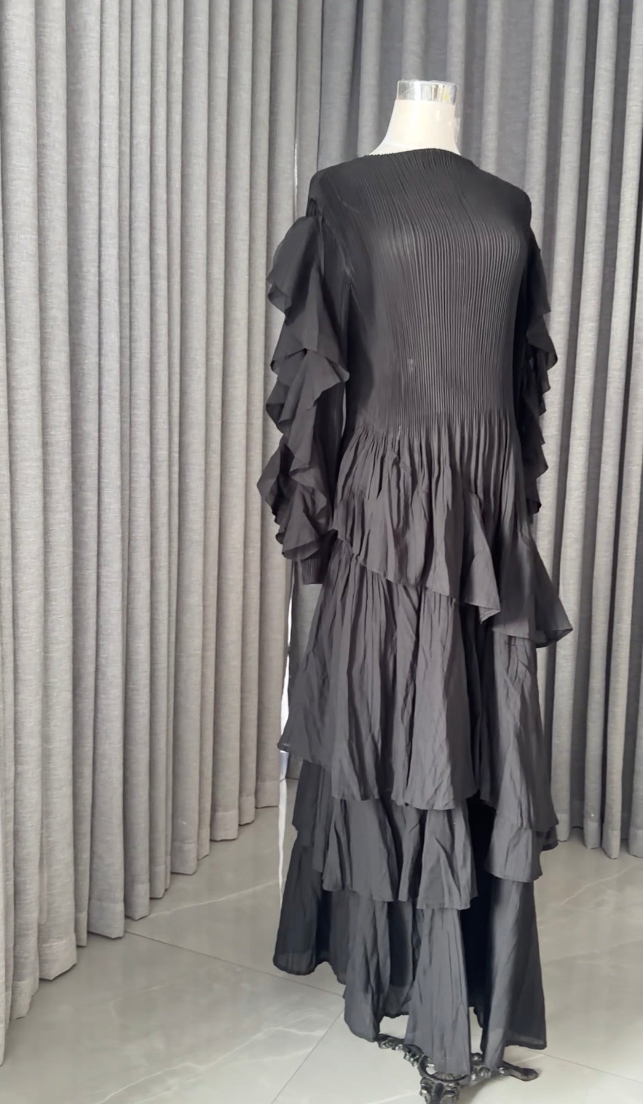 Off-white Sari with pants