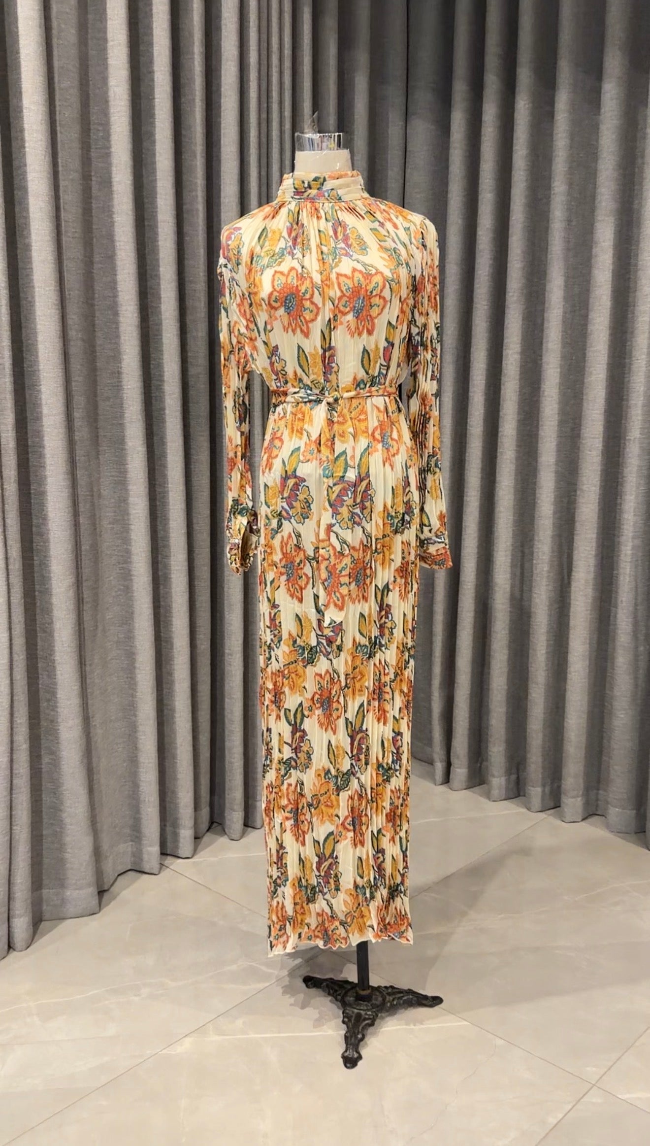 Colorful floral pleated dress