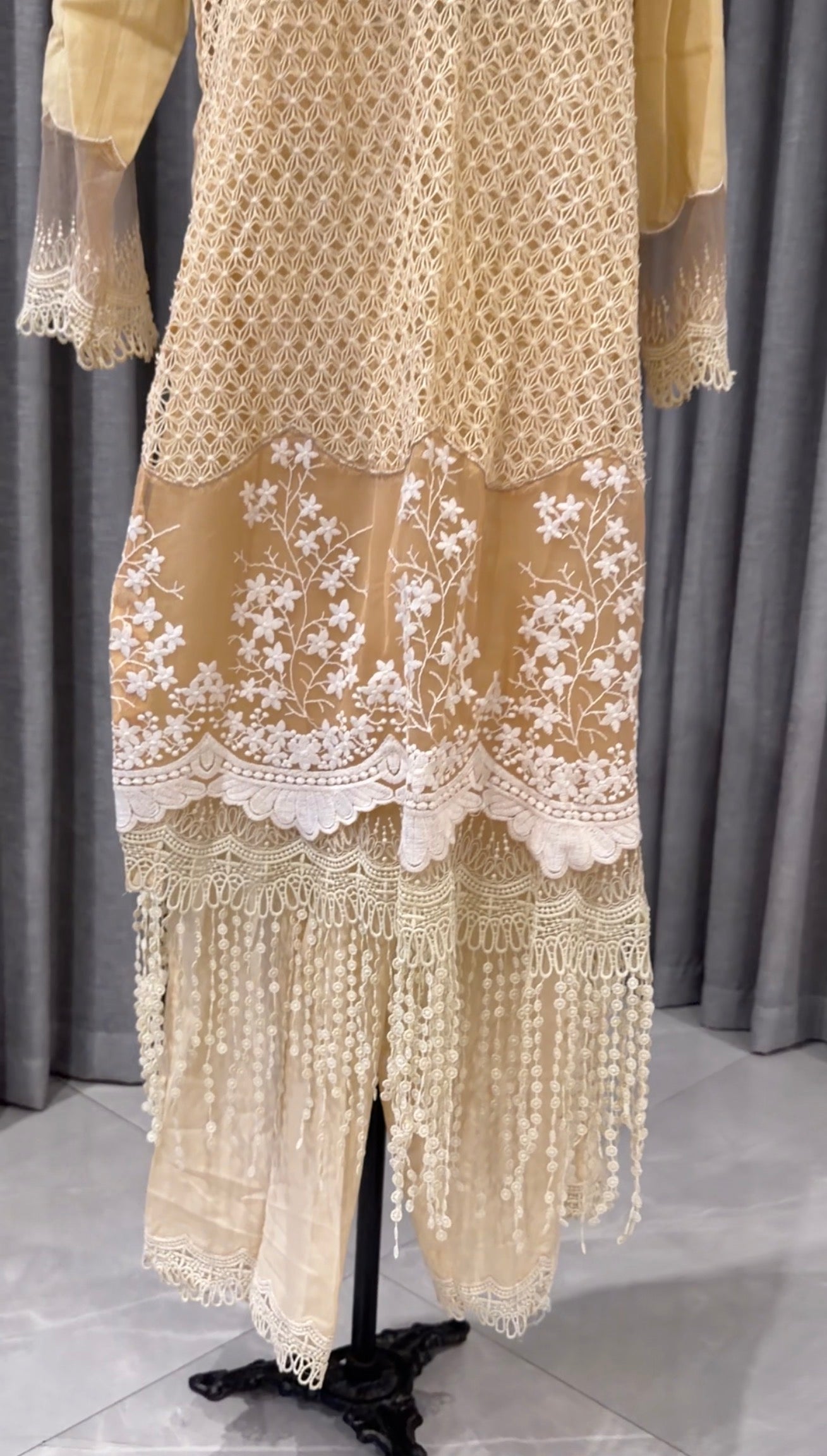 Off-white Sari with pants