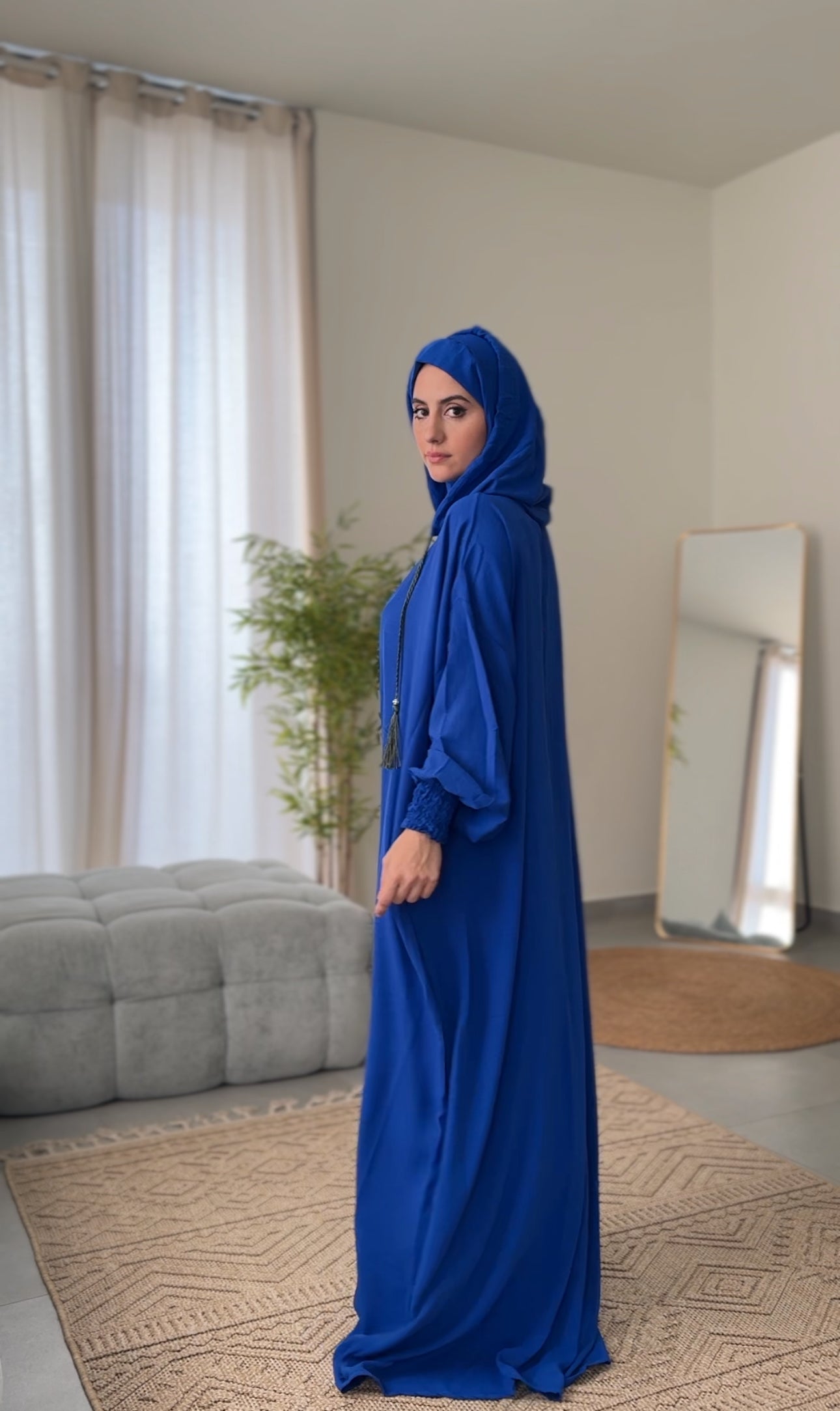 Royal Blue burqa with no dots