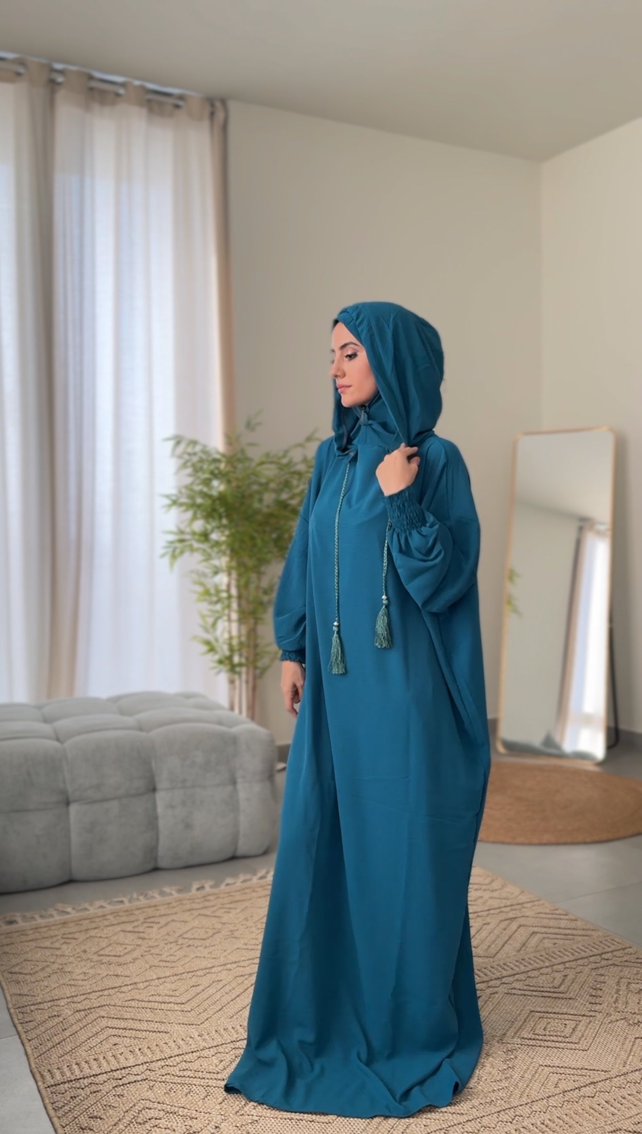 Desert Teal burqa with no dots