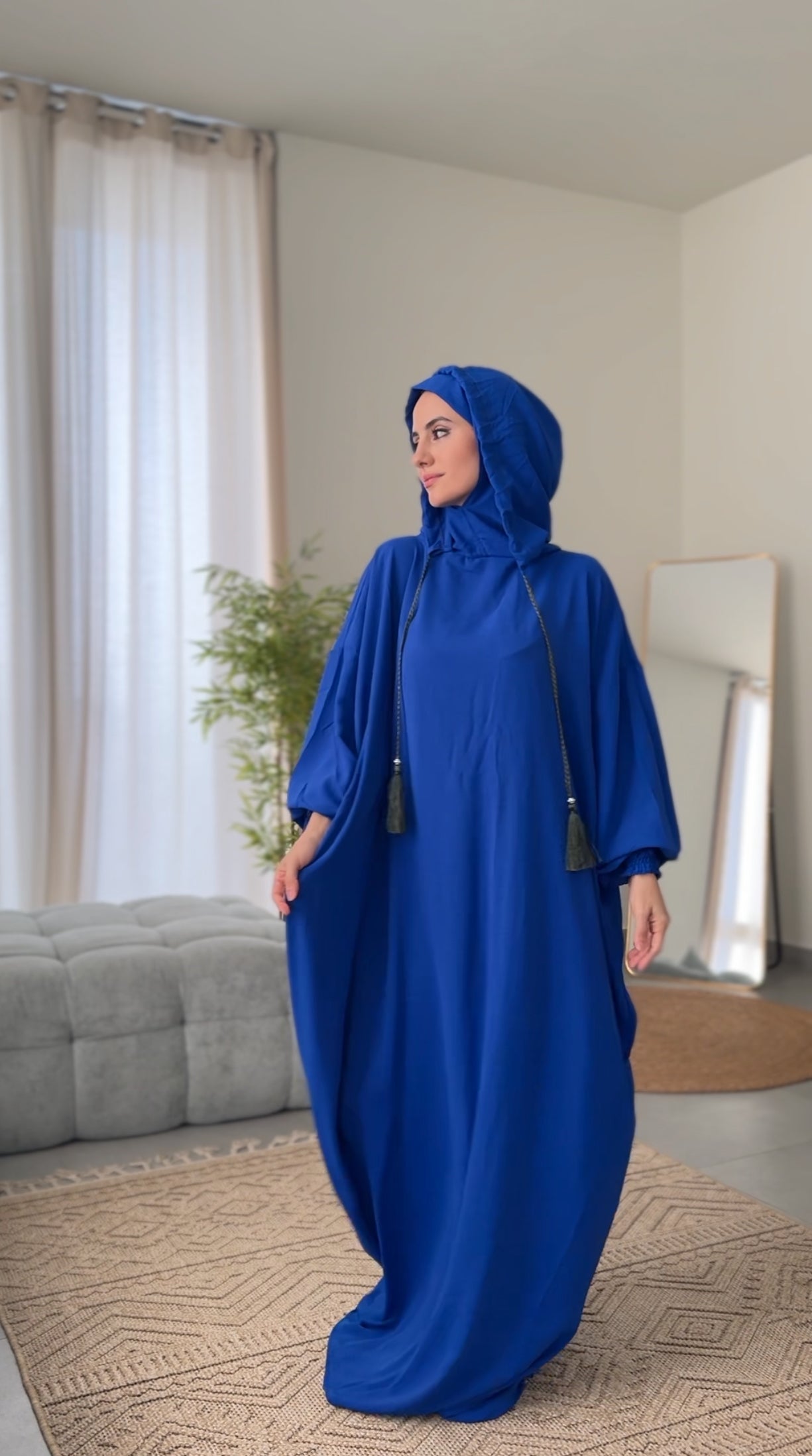 Royal Blue burqa with no dots