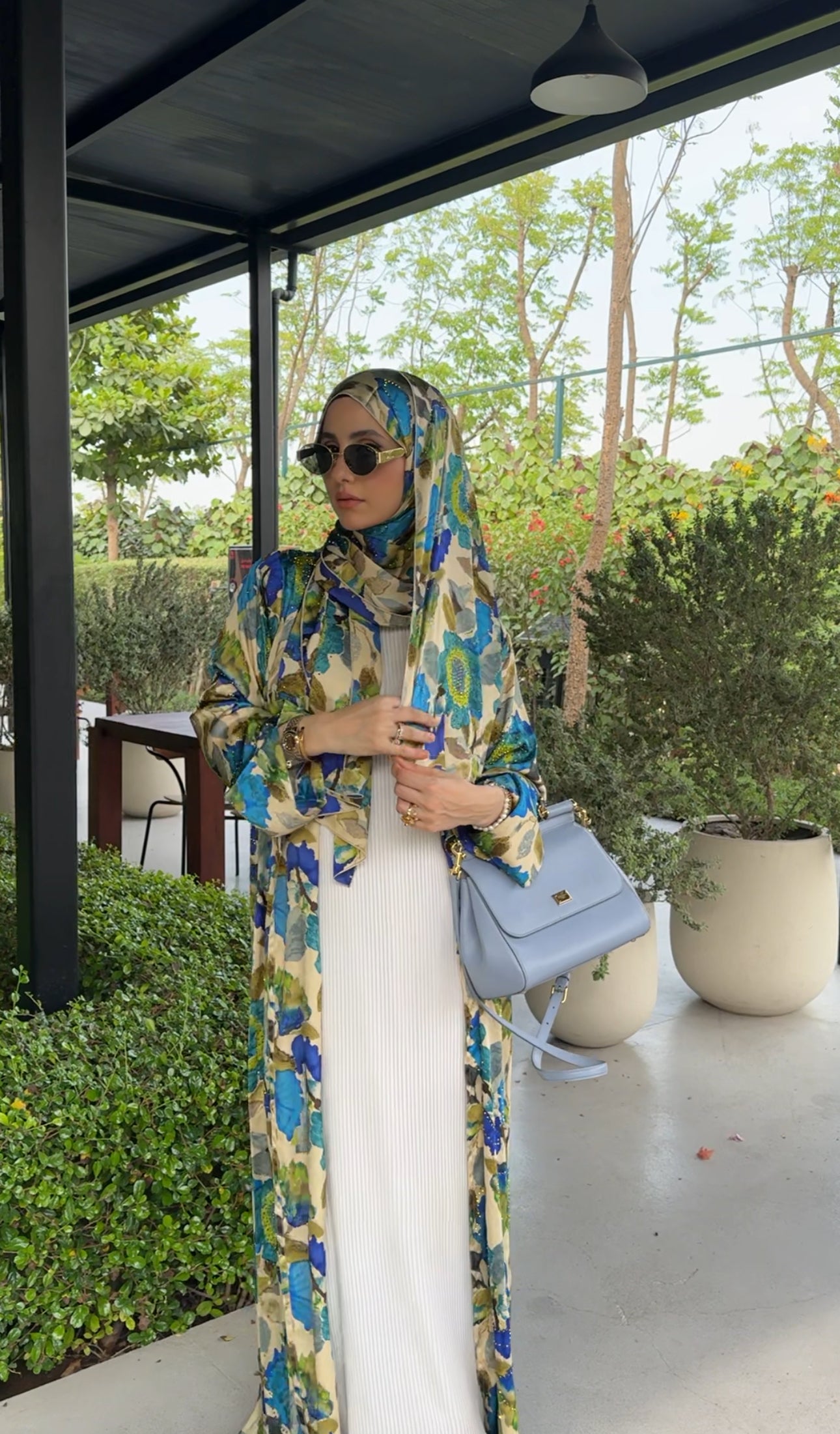 Blue 🦋 floral Abayah with matching scarf