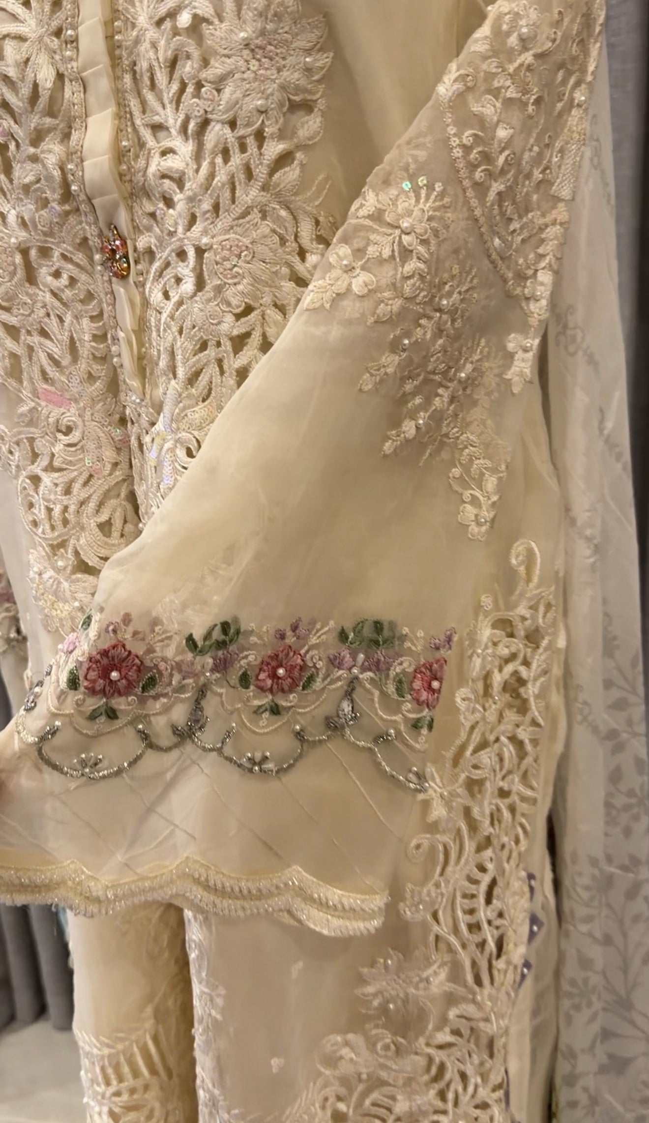 Sari with pants and scarf