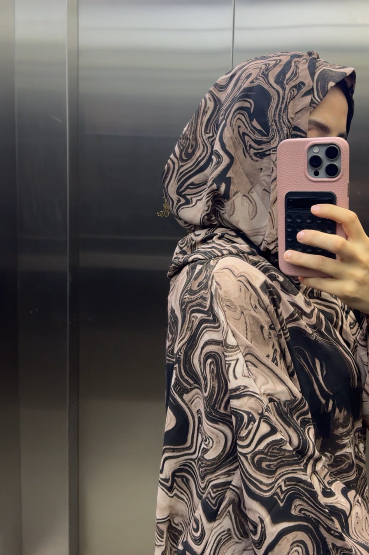 Brown and black dye burqa