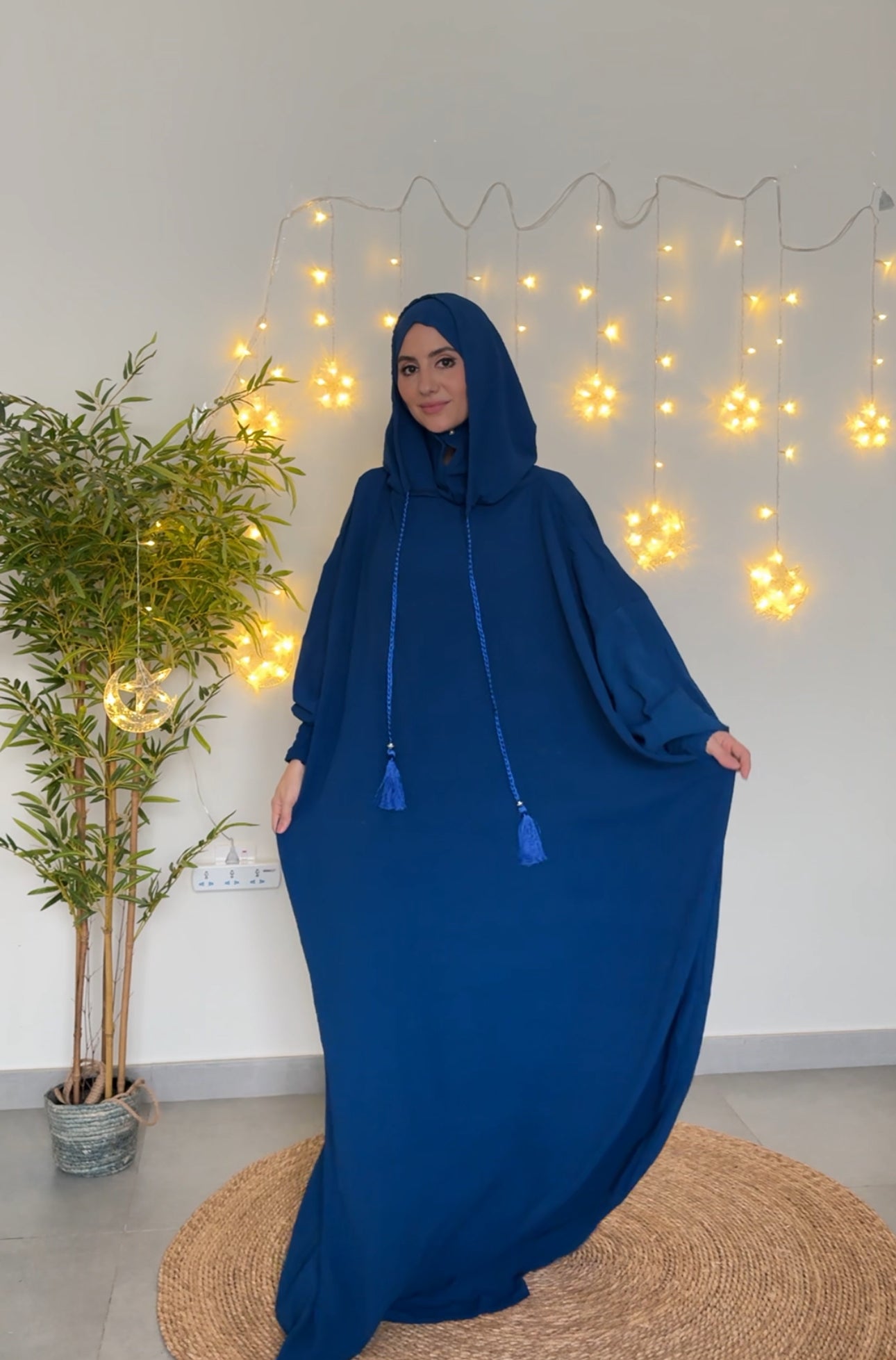 Blue burqa with no dots