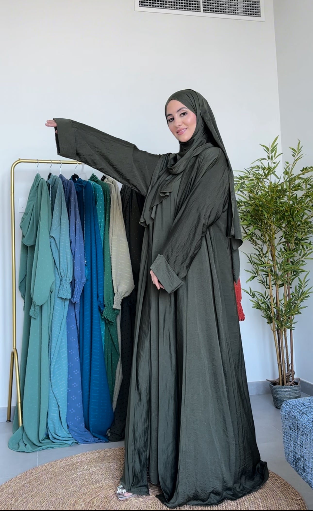 Army green 3 piece abayah with inner and scarf