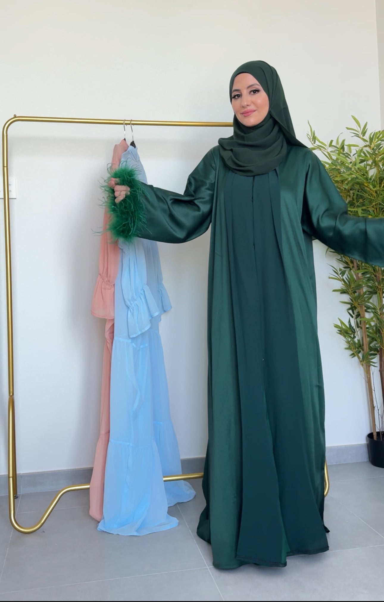 Emerald Green abayah with fur on the sleeve