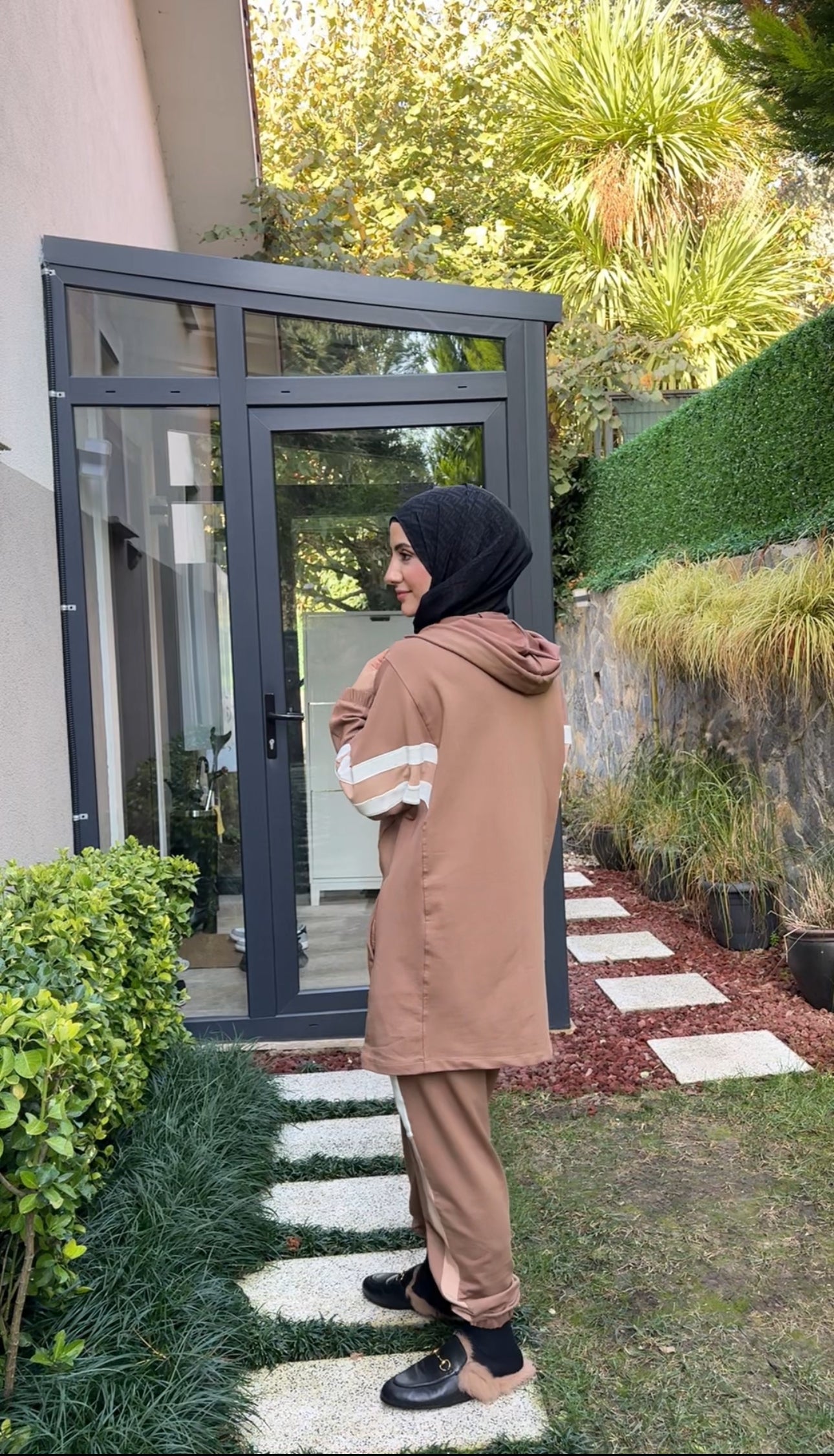 Beige tracksuit set with white stripes