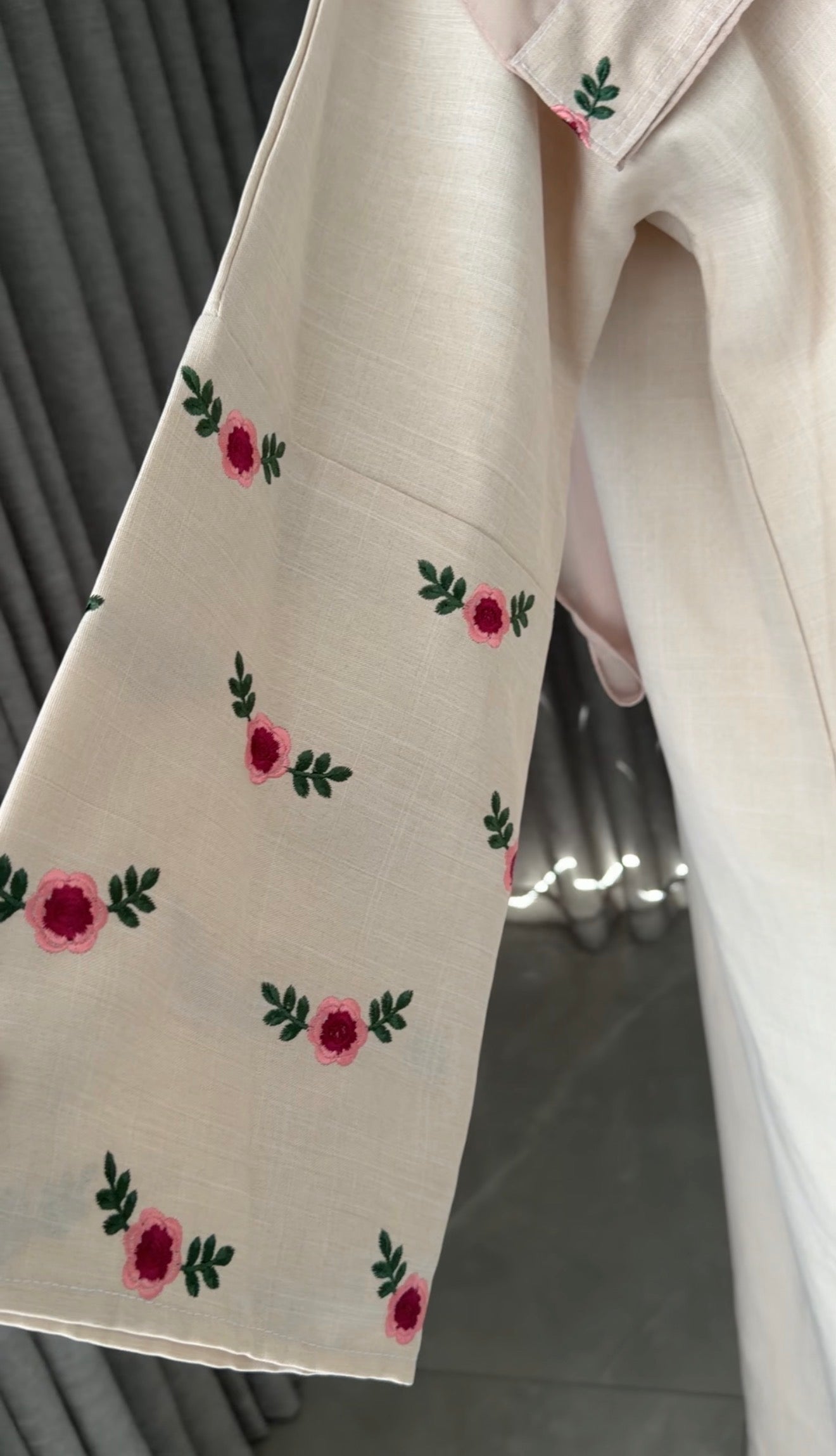 Pink flower 🌺 Abayah