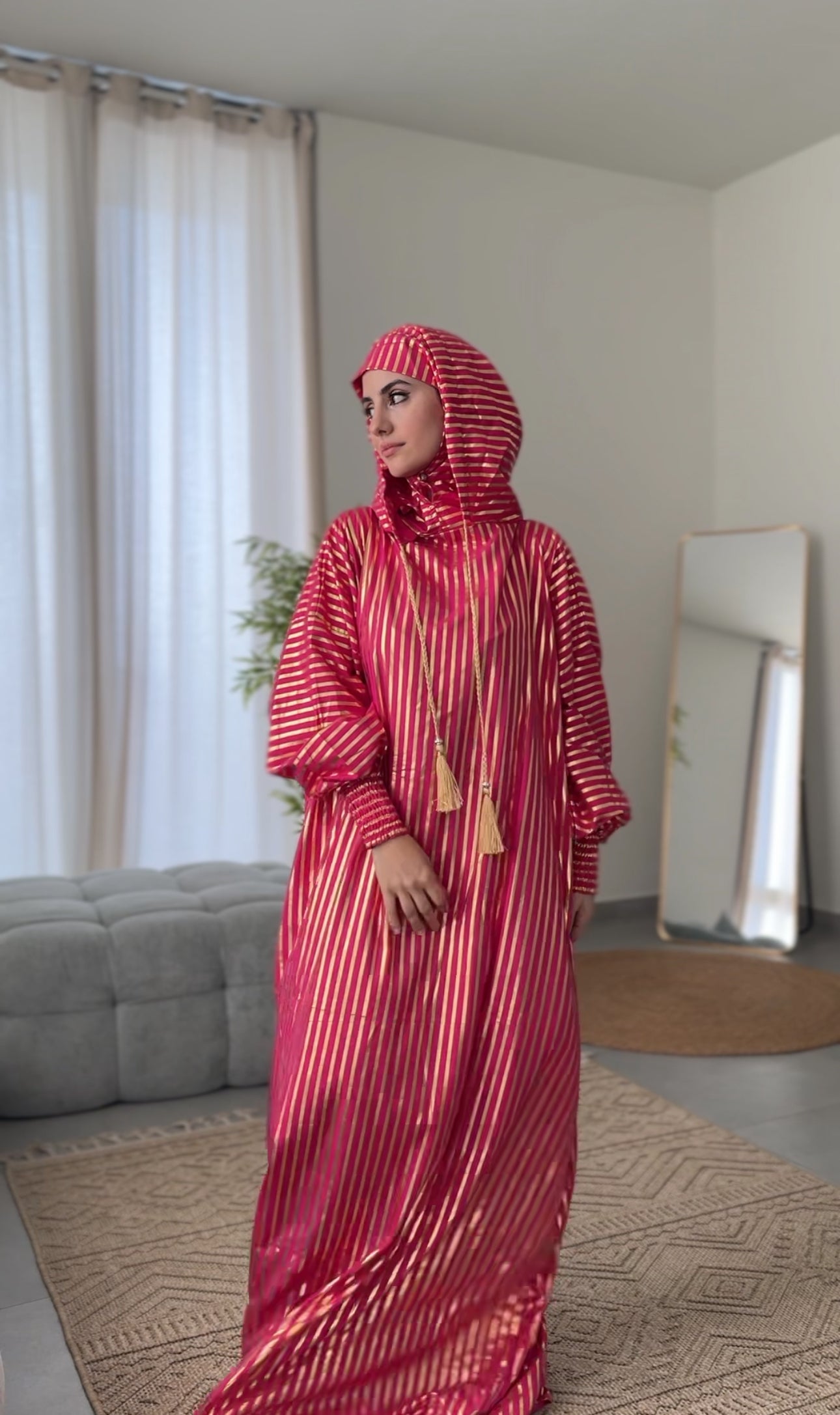 Fuchsia pink burqa with thick gold vertical lines